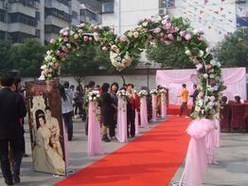 重慶婚慶禮儀策劃與網(wǎng)絡(luò)婚慶禮儀服務(wù) 傳統(tǒng)與創(chuàng)新的完美融合